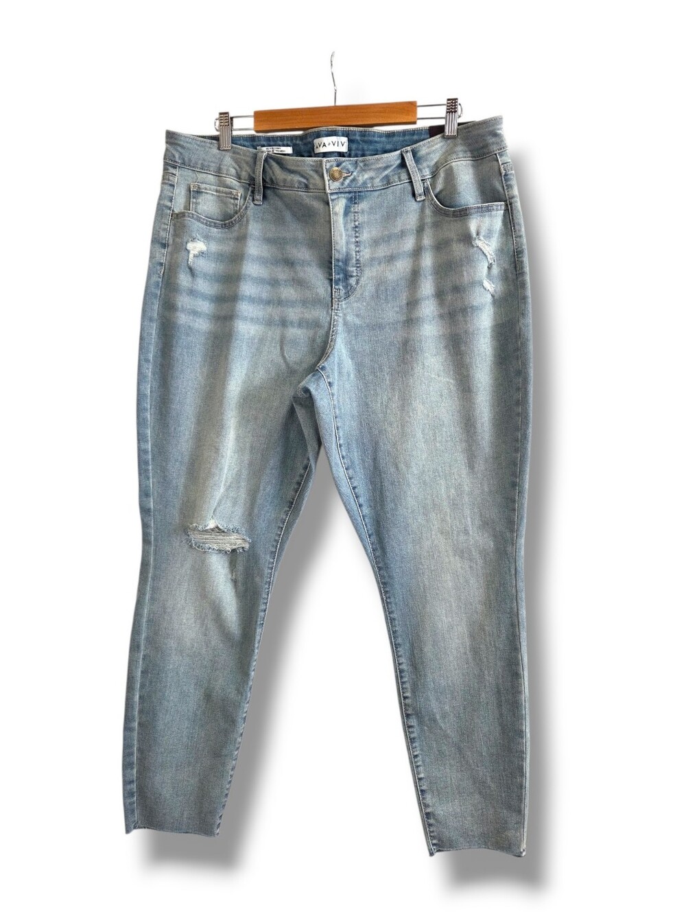 Ava & Viv Light Blue Distressed Mid-rise Skinny Jeans Size 18